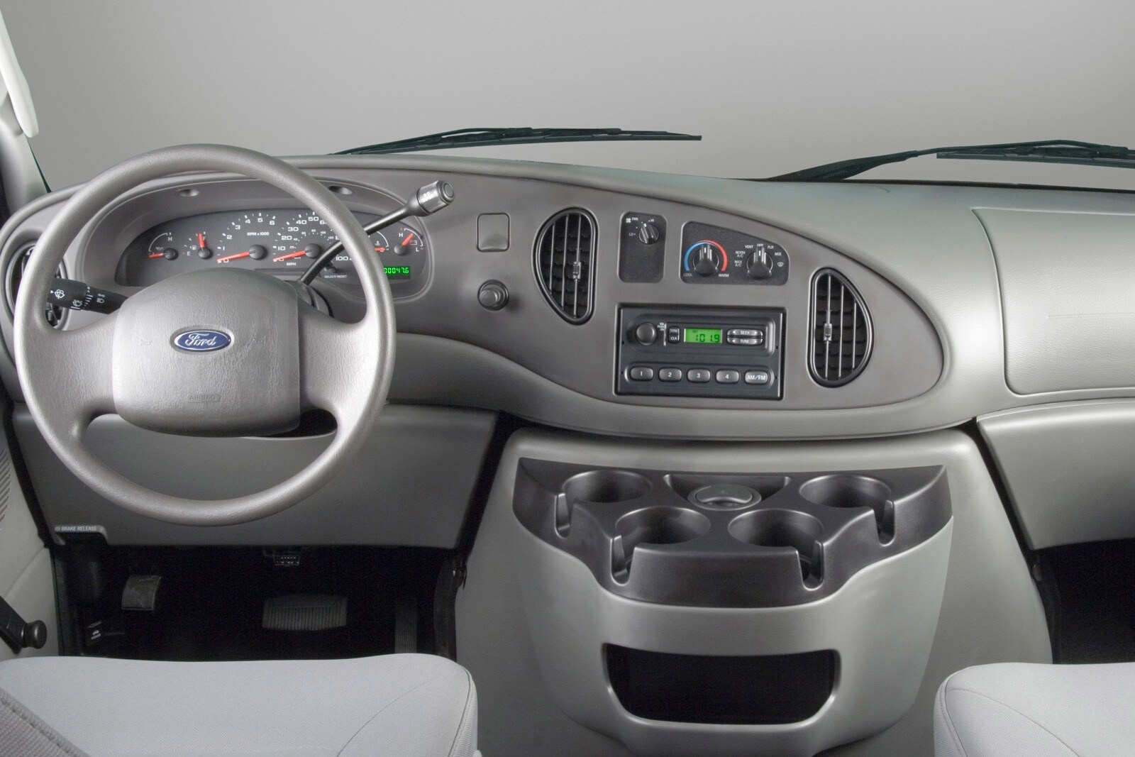 2008 Ford Econoline Cargo interior D