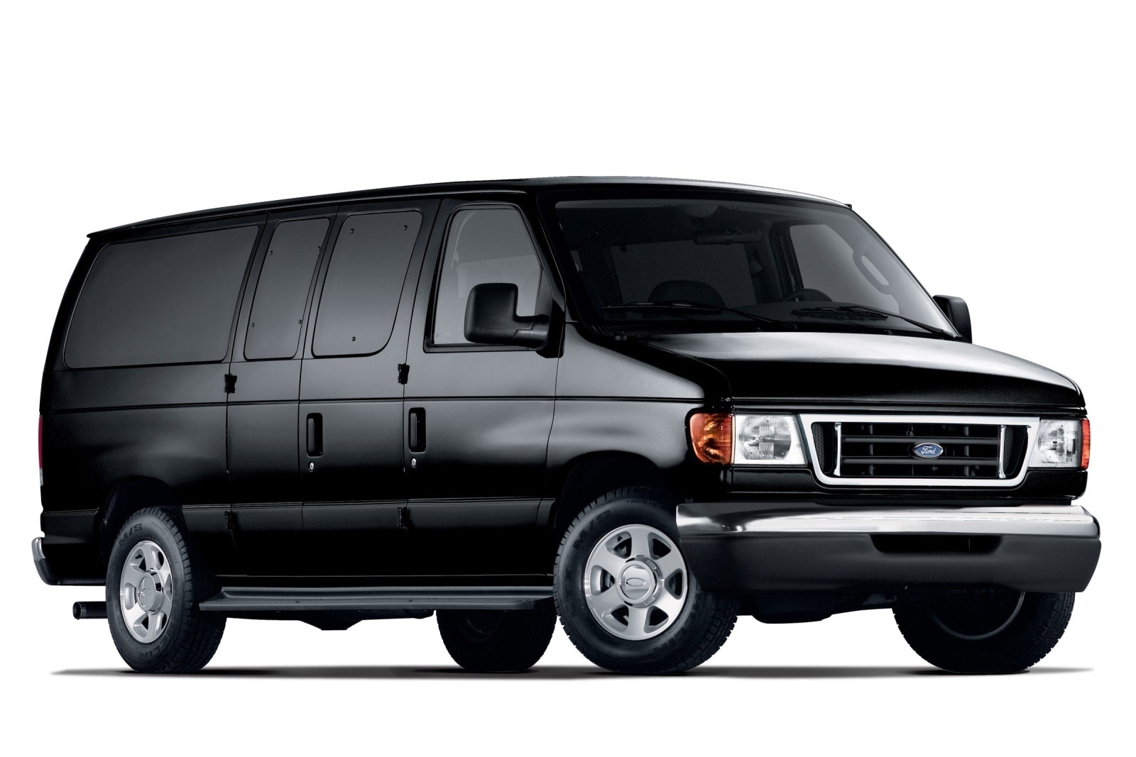 2007 Ford Econoline Wagon E-150 XLT Passenger Van Exterior