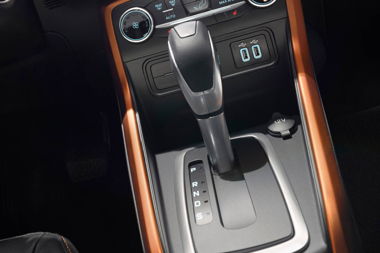 2018 Ford Ecosport interior SHF