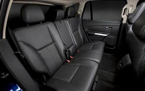 2011 Ford Edge interior RI