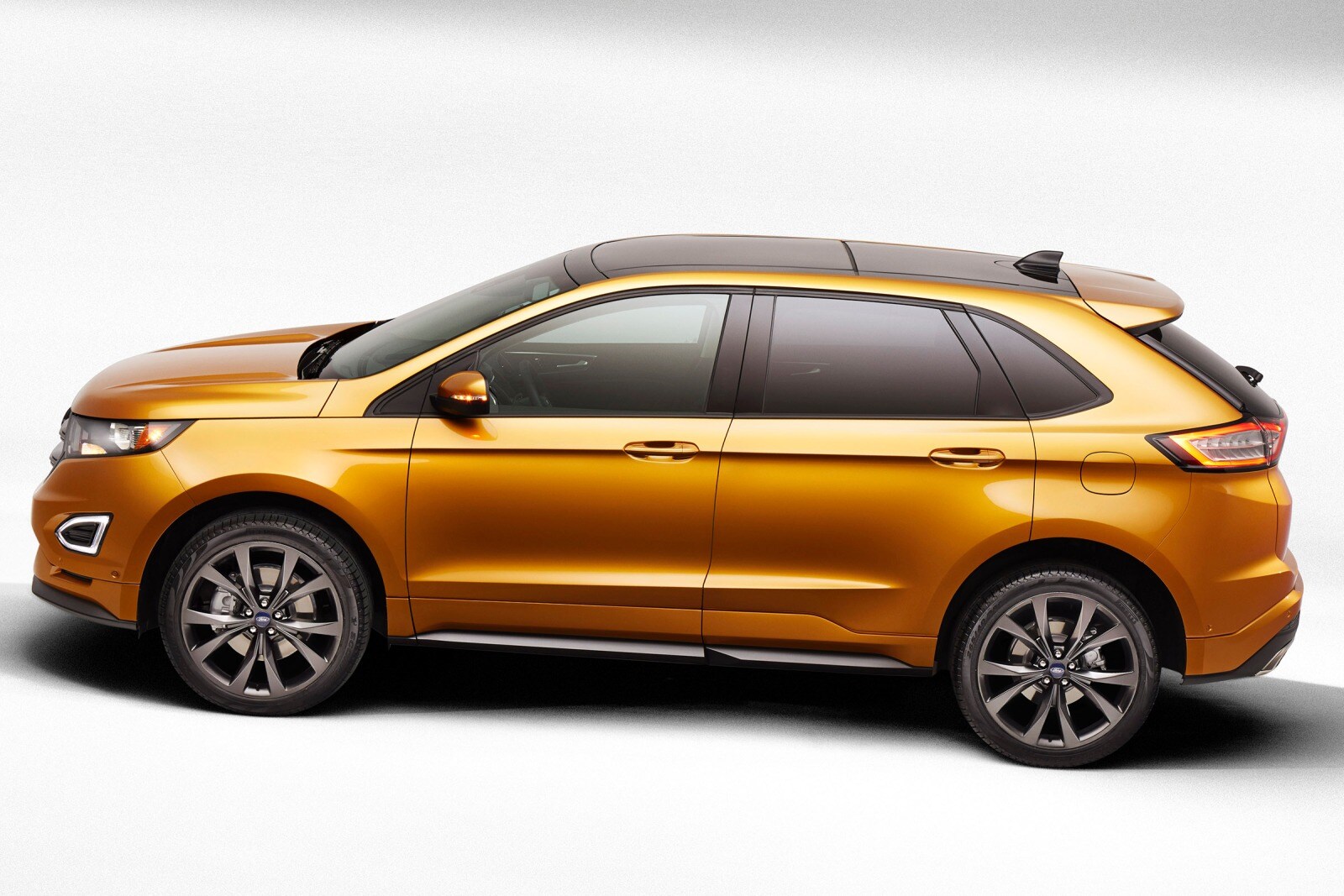 2016 Ford Edge exterior FQ