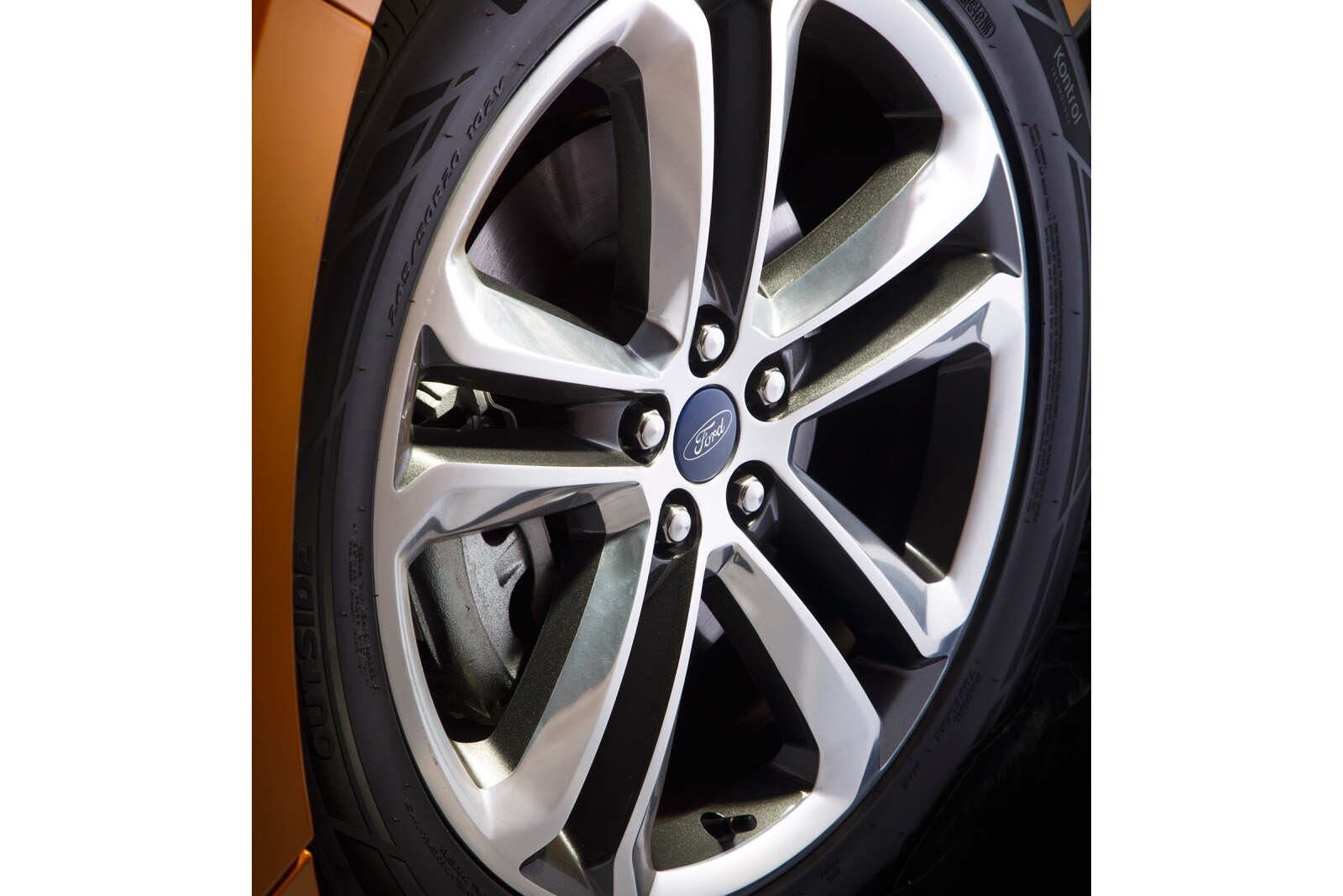 2016 Ford Edge exterior W