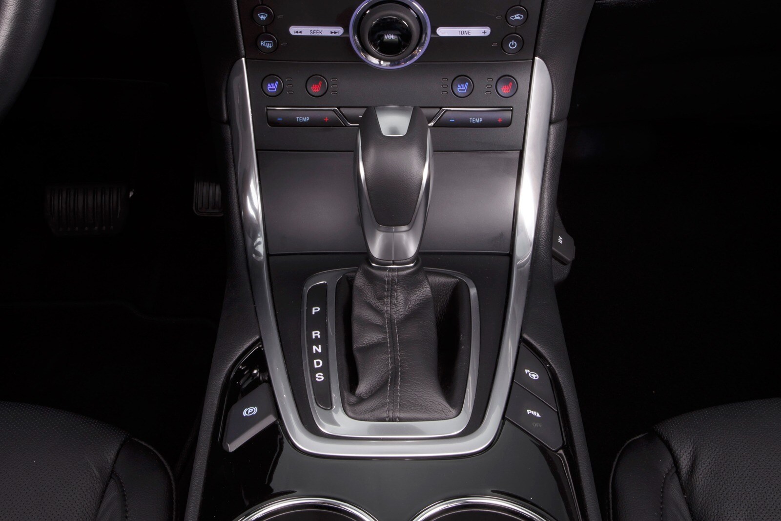 2016 Ford Edge interior SHF