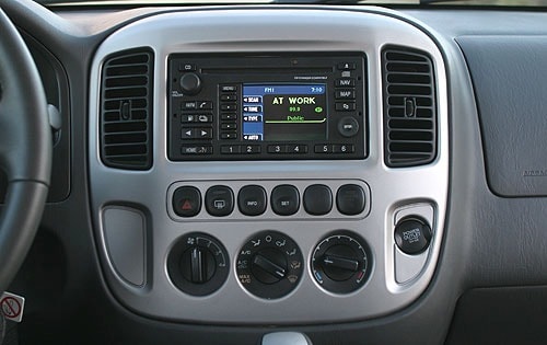 2005 Ford Escape interior CC