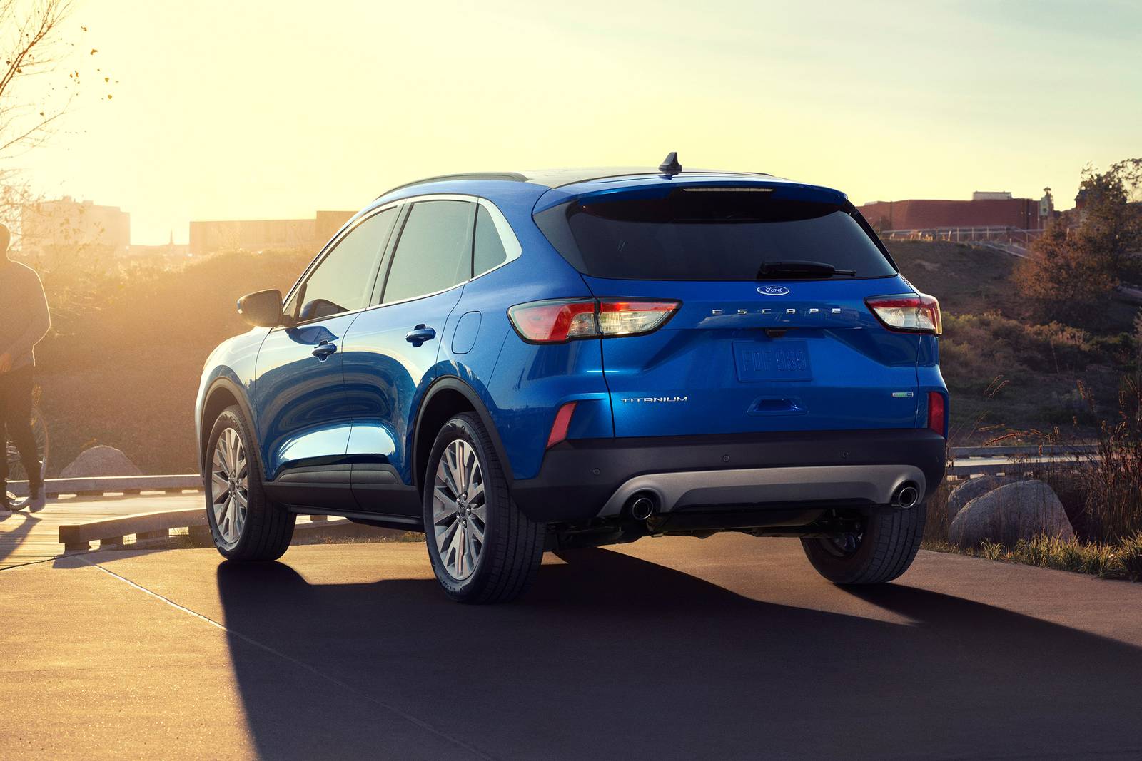 2020 Ford Escape exterior RQ