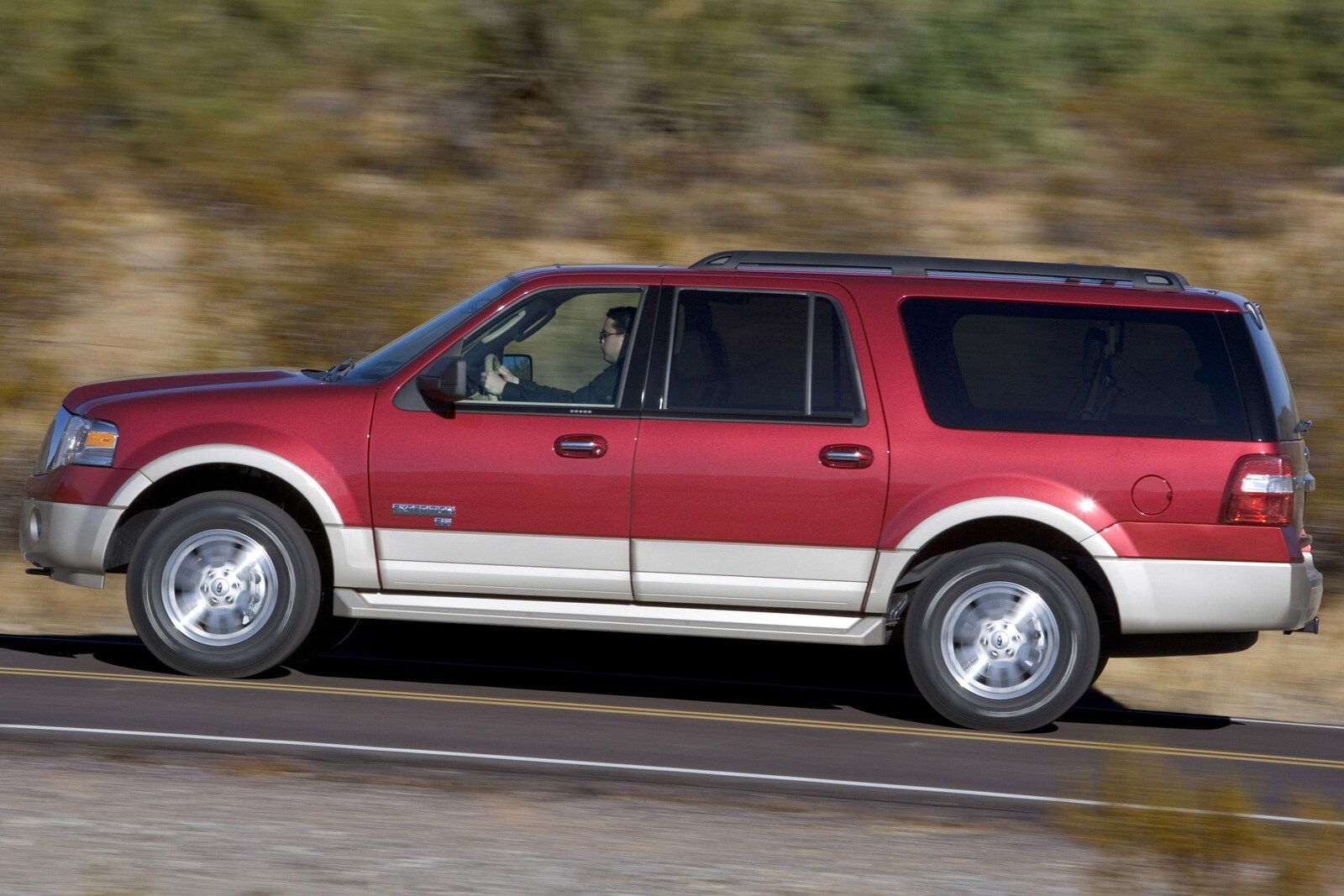 2007 Ford Expedition EL exterior FQ