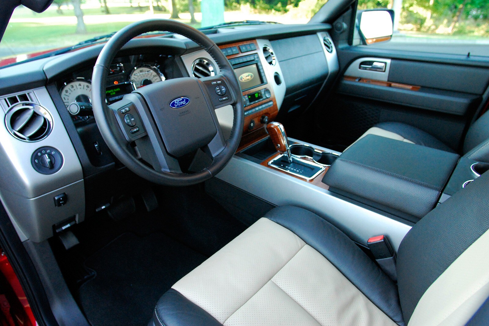 2007 Ford Expedition EL interior I