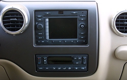 2003 Ford Expedition interior CC