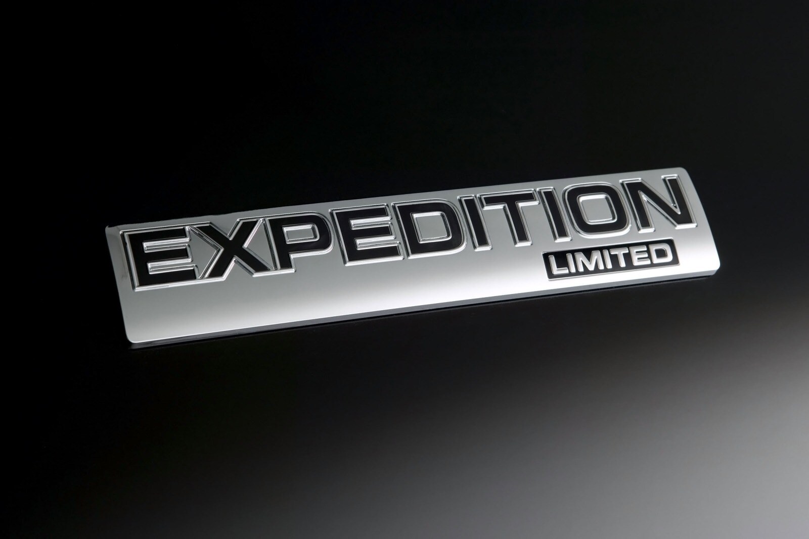 2013 Ford Expedition exterior RBDG