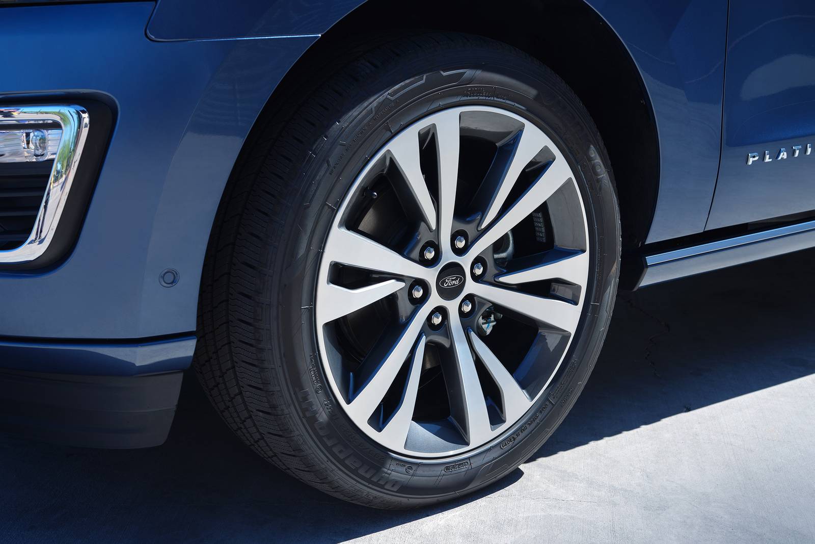 2020 Ford Expedition exterior W