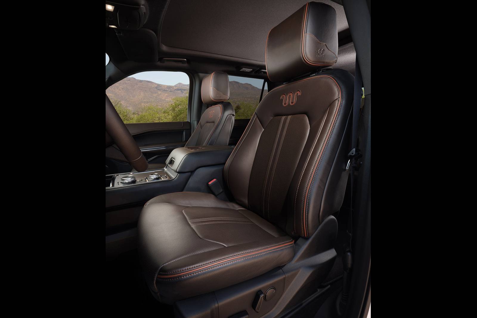 2021 Ford Expedition interior DETAIL
