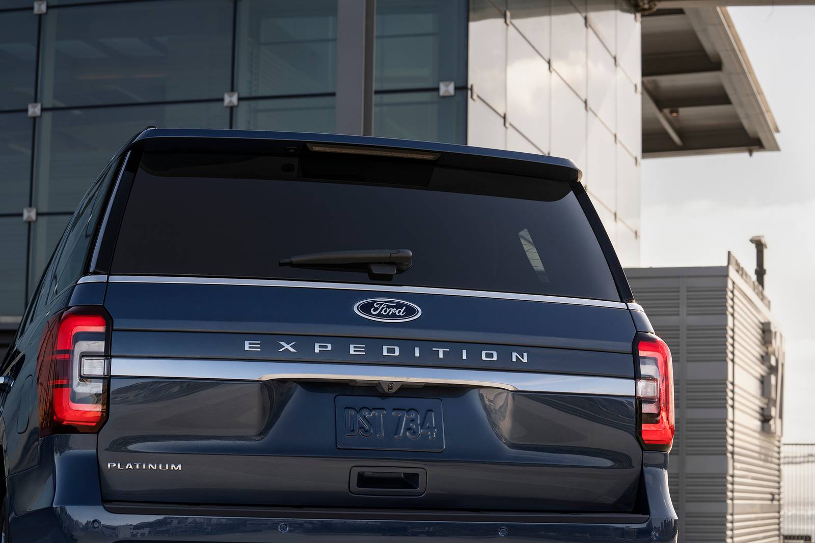 2022 Ford Expedition exterior RBDG