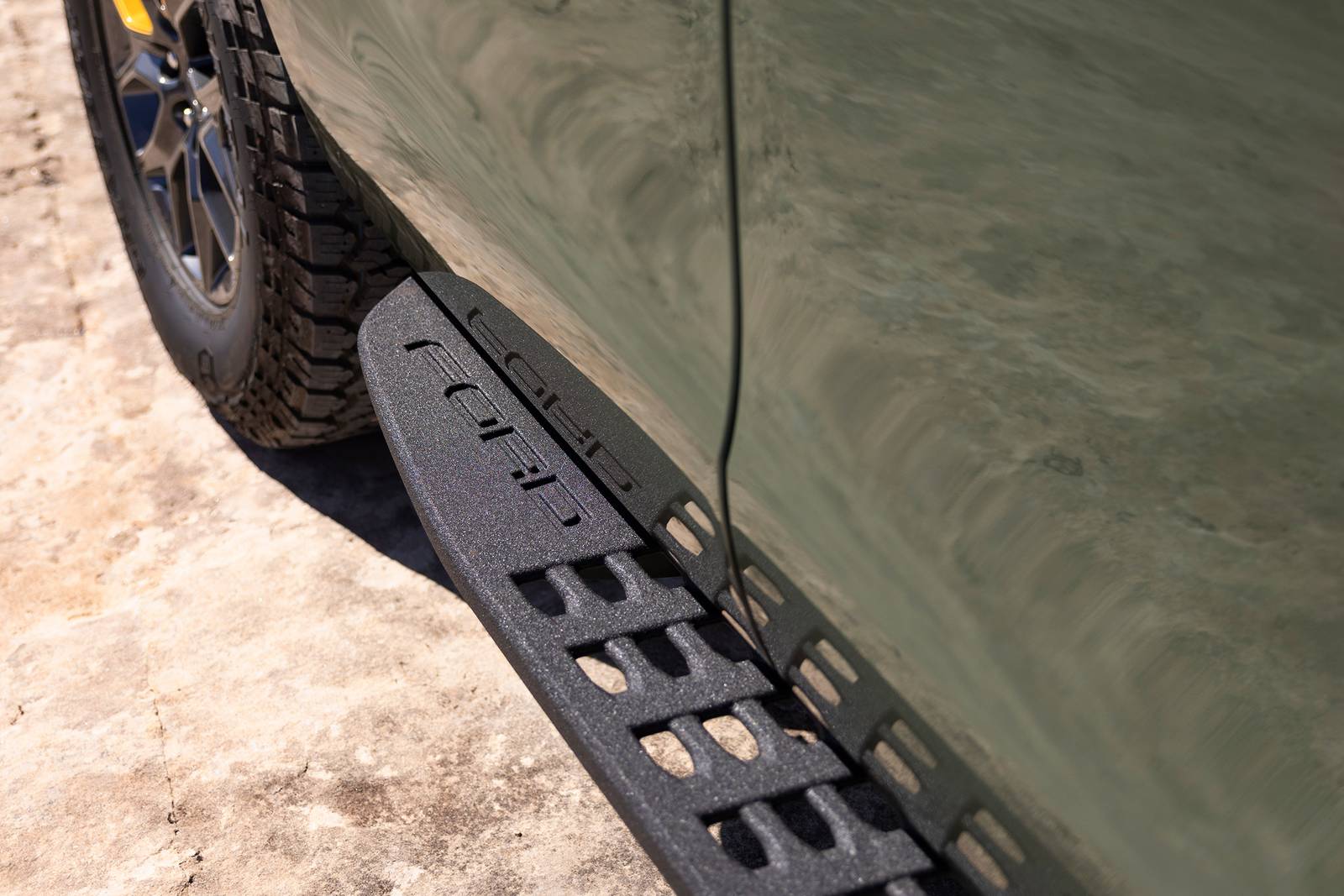 2025 Ford Expedition exterior EDETAIL