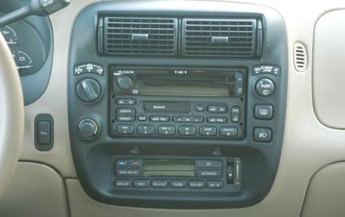 2000 Ford Explorer interior CC