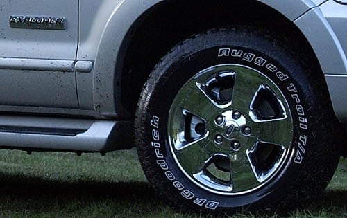 2006 Ford Explorer — OEM photo 4