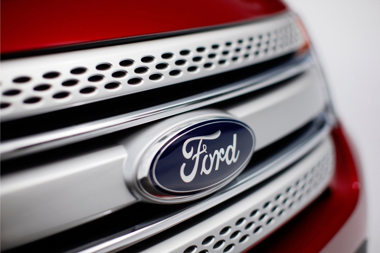 2013 Ford Explorer exterior FBDG