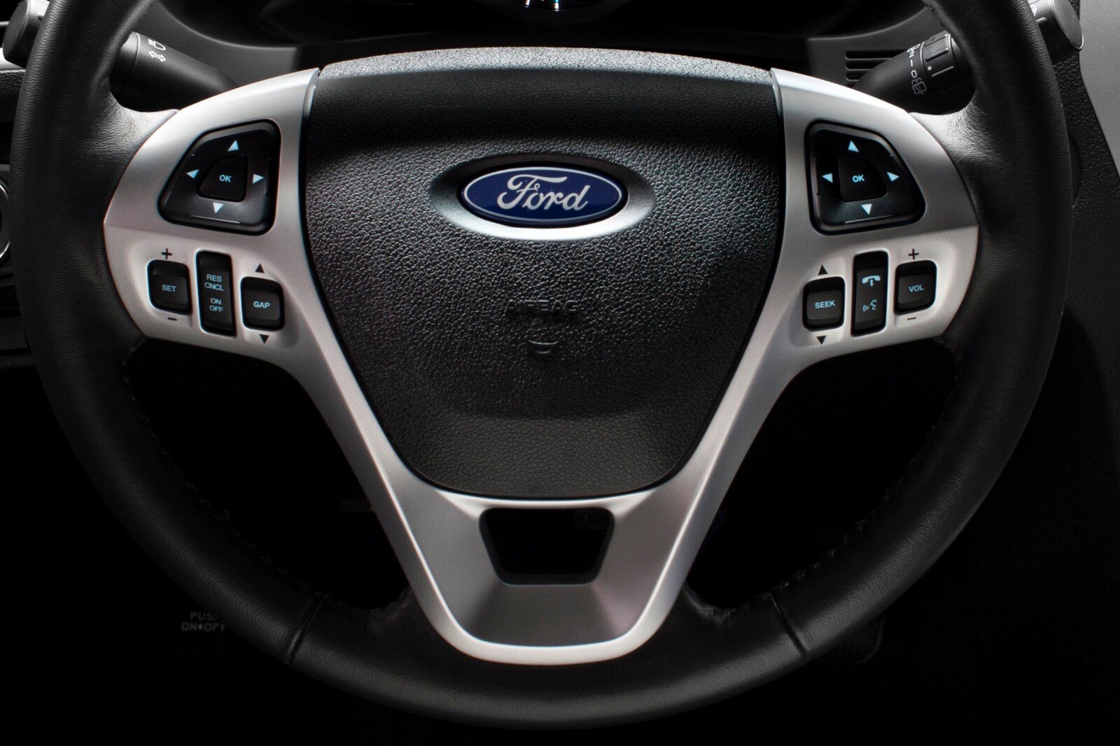 2014 Ford Explorer interior SWD