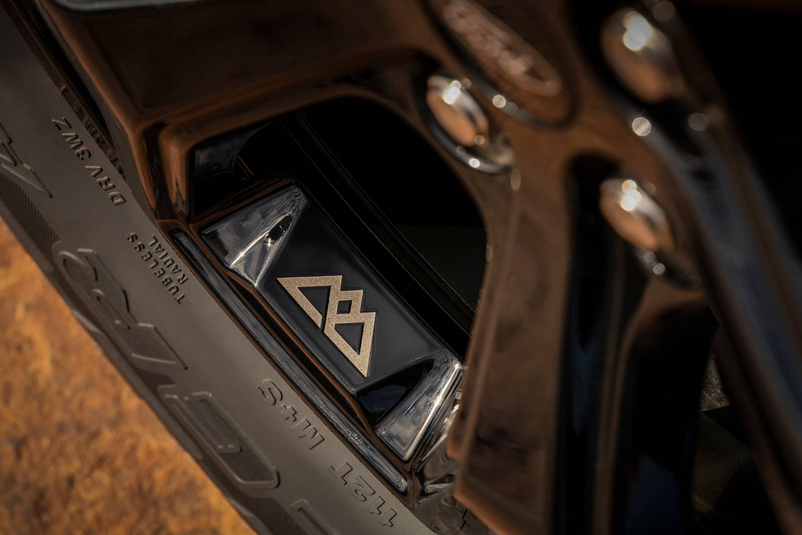 2021 Ford Explorer exterior EDETAIL