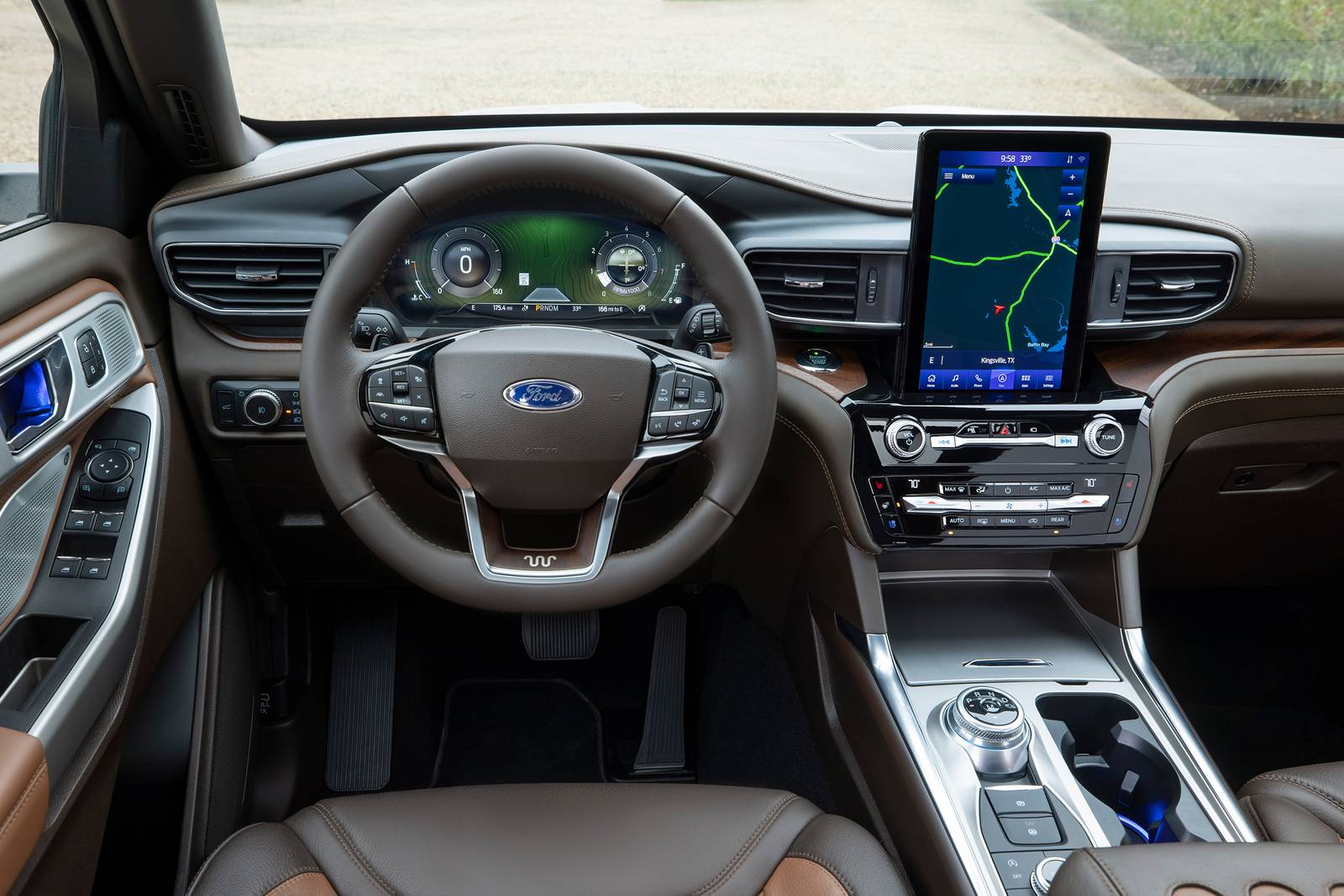 2023 Ford Explorer interior SWD