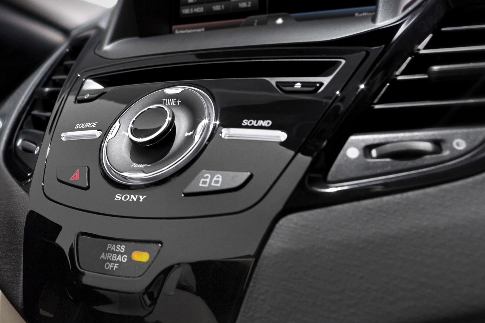 2016 Ford Fiesta interior CC