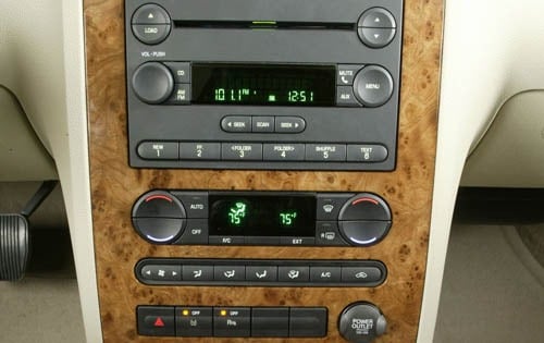 2006 Ford Five Hundred interior CC