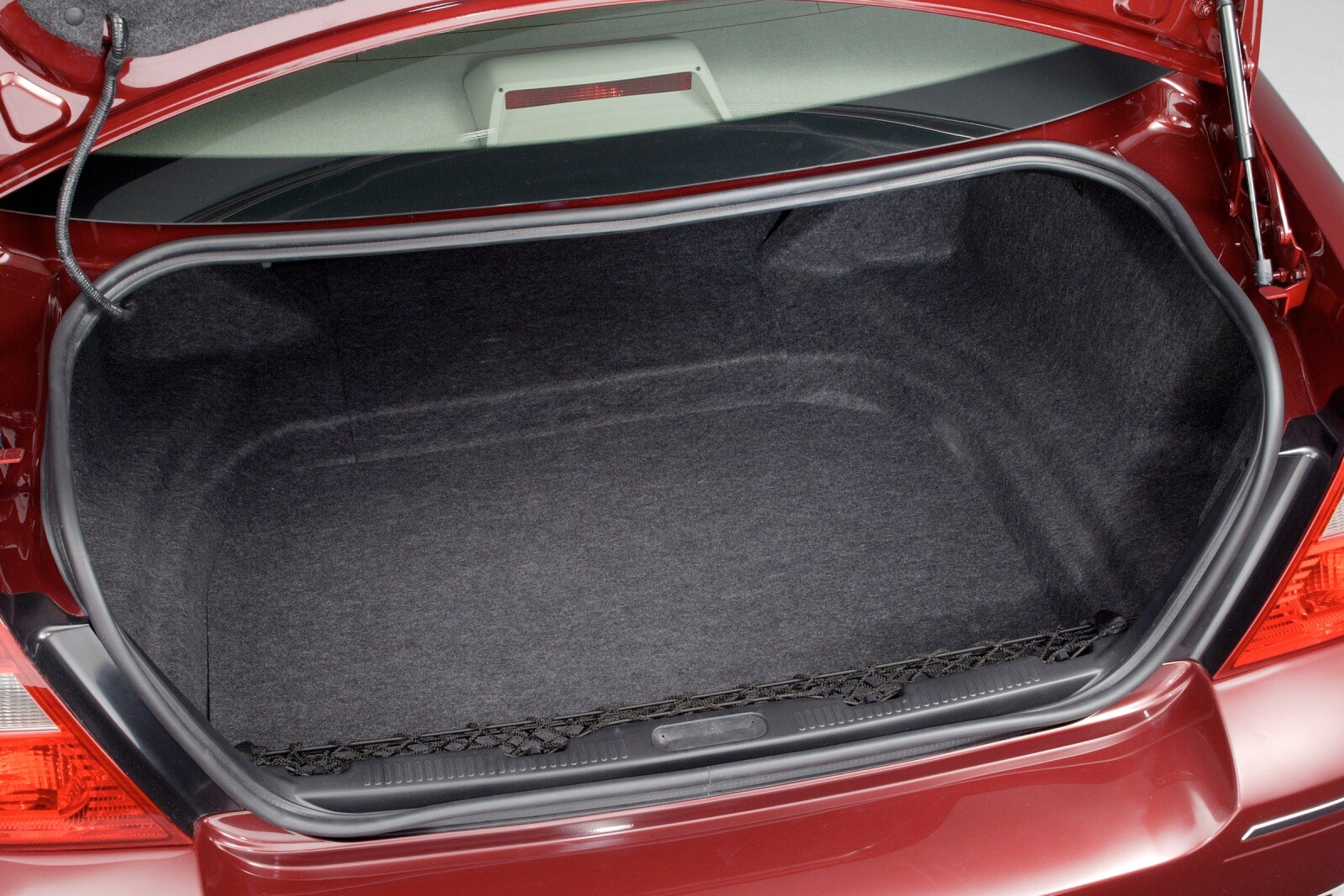 2007 Ford Five Hundred interior CARGO