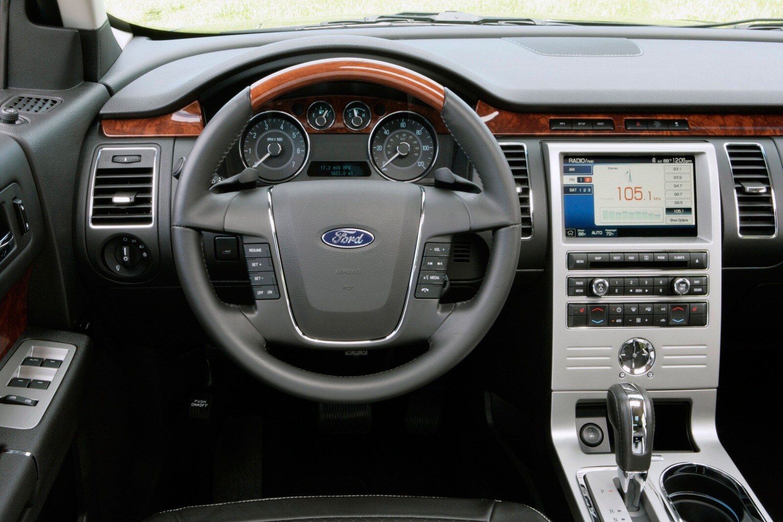 2010 Ford Flex interior D