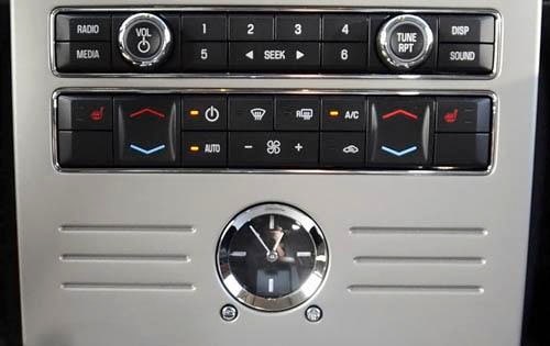 2011 Ford Flex interior CC