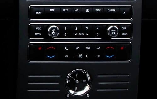 2011 Ford Flex interior CC