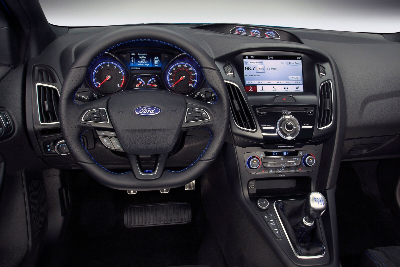 2016 Ford Focus interior I