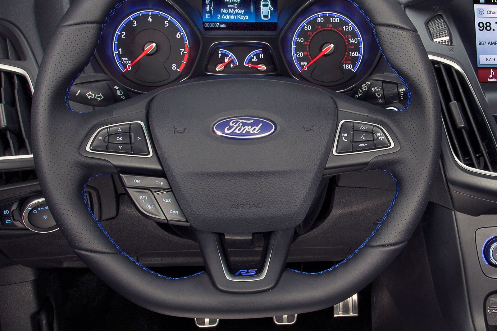 2017 Ford Focus interior SWD