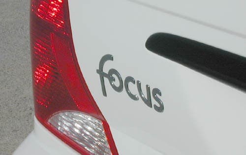 2000 Ford Focus — OEM photo 4