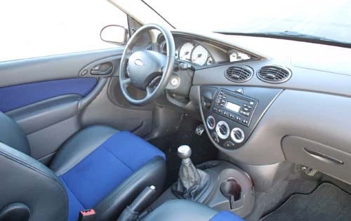 2002 Ford Focus interior I