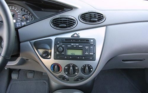 2002 Ford Focus front safety CC