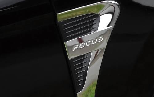 2009 Ford Focus exterior FBDG