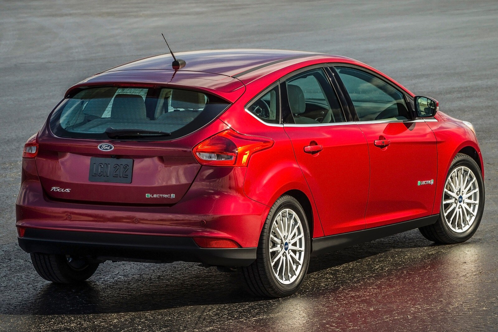 2015 Ford Focus Electric 4dr Hatchback Exterior