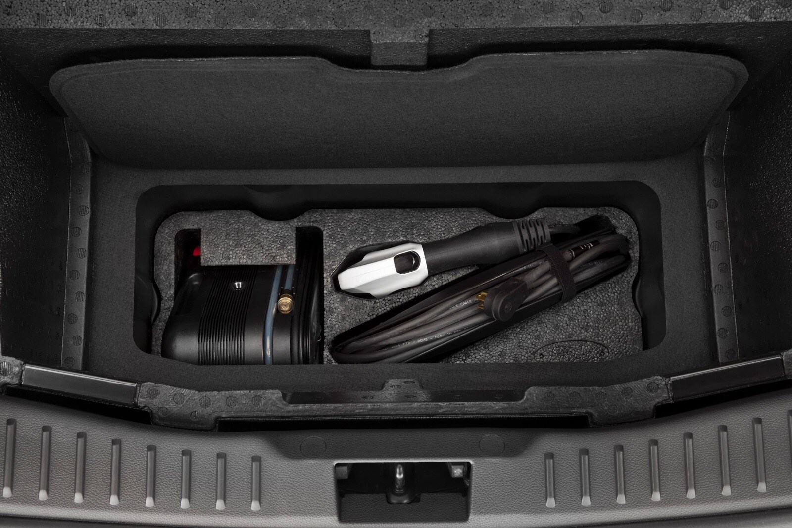 2016 Ford Focus front safety DETAIL