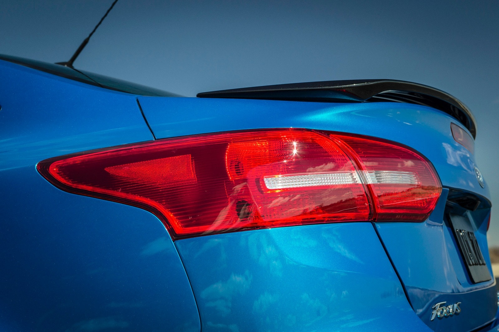 2016 Ford Focus exterior EDETAIL