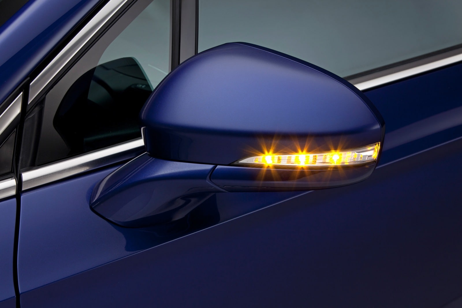 2013 Ford Fusion exterior EDETAIL