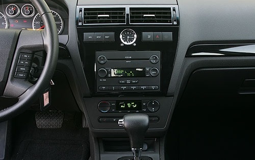 2006 Ford Fusion interior CC
