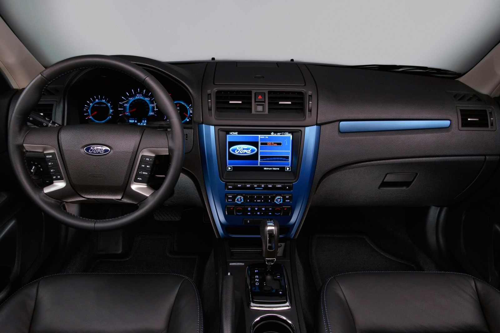2010 Ford Fusion Hybrid interior D