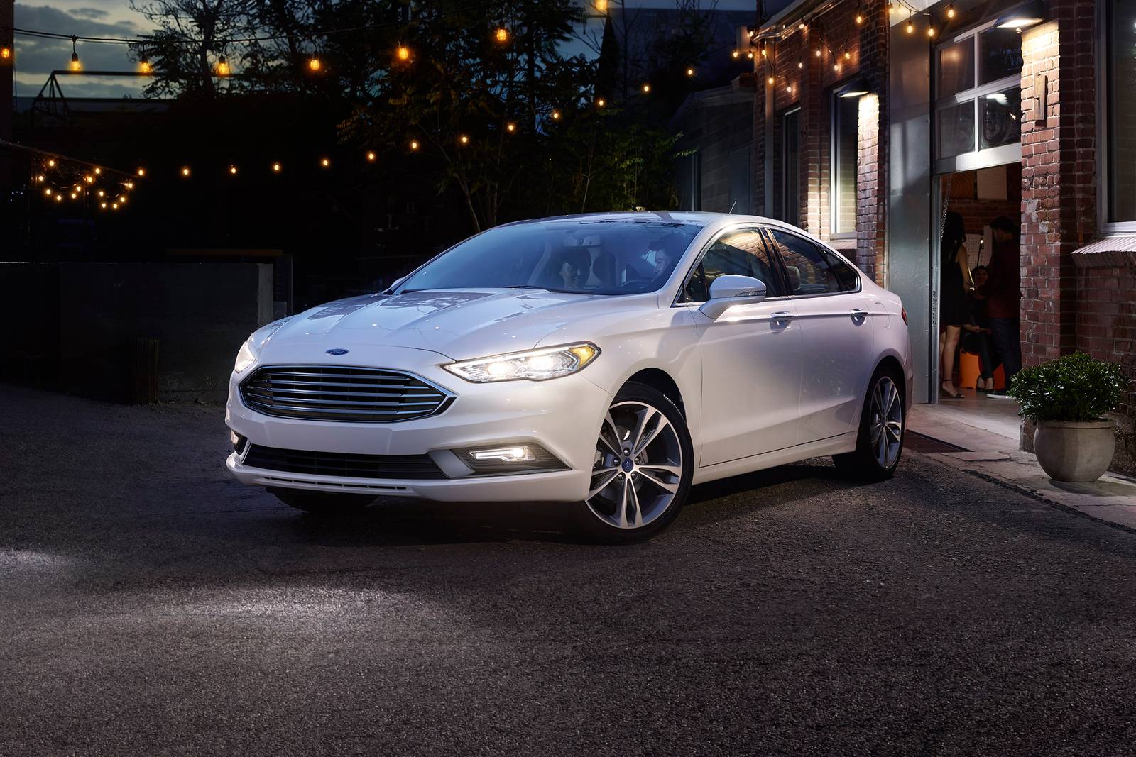 2018 Ford Fusion exterior FQ