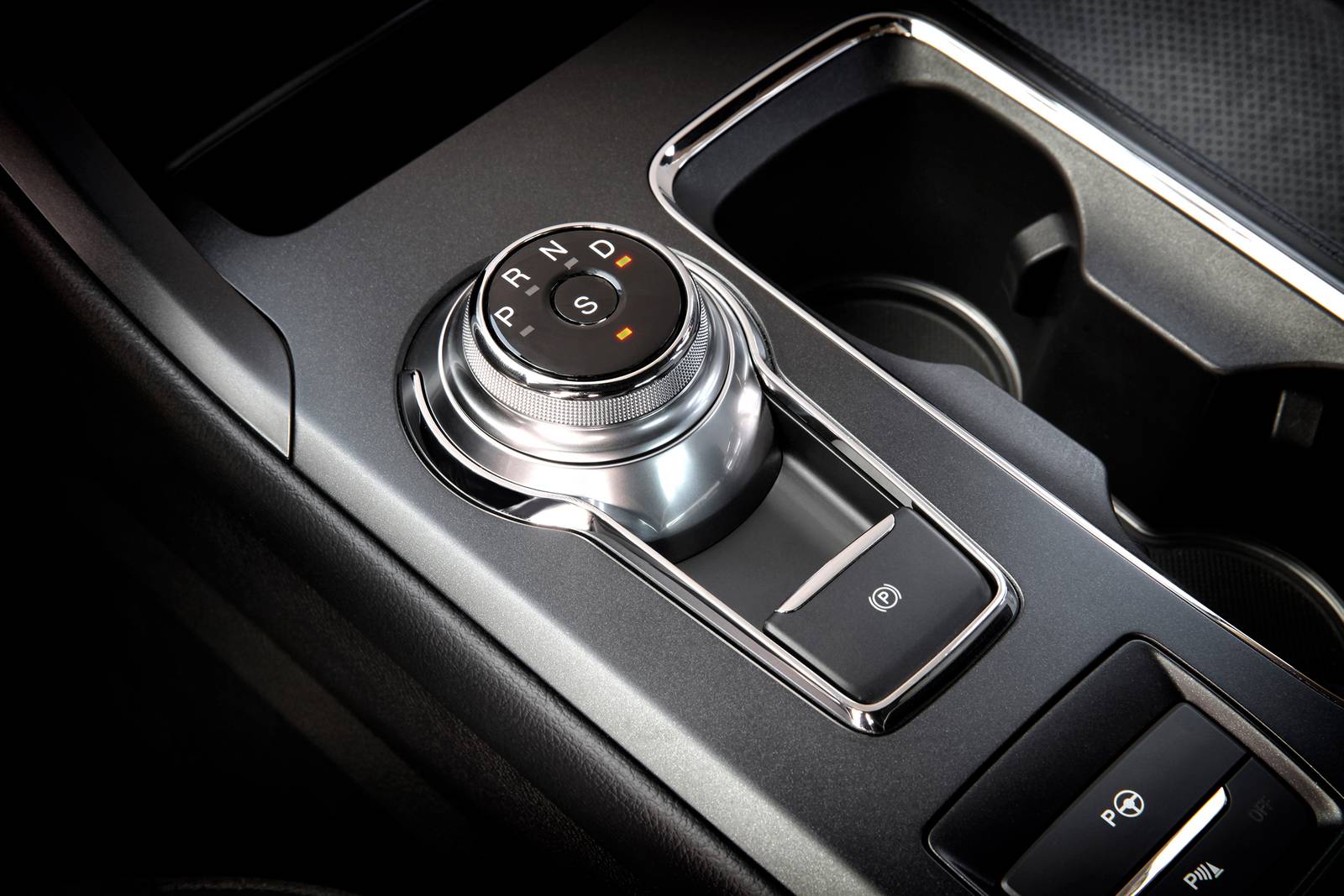 2018 Ford Fusion interior SHF