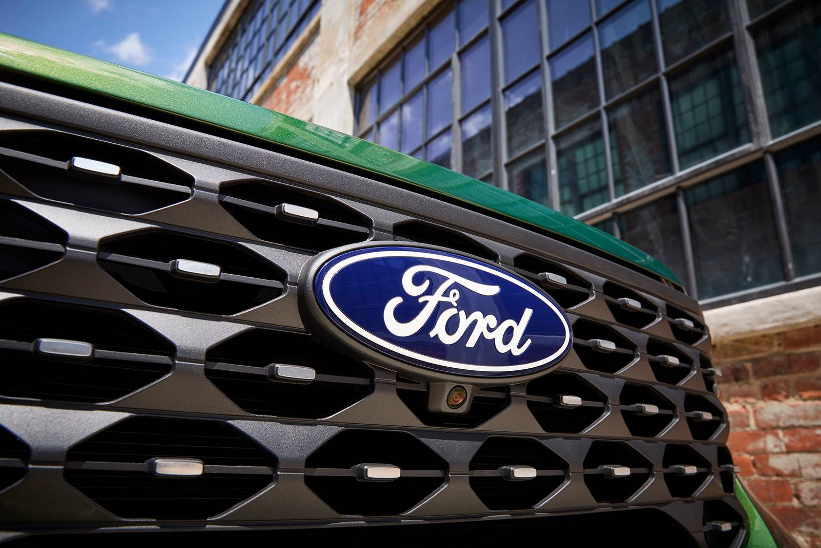 2025 Ford Maverick exterior FBDG