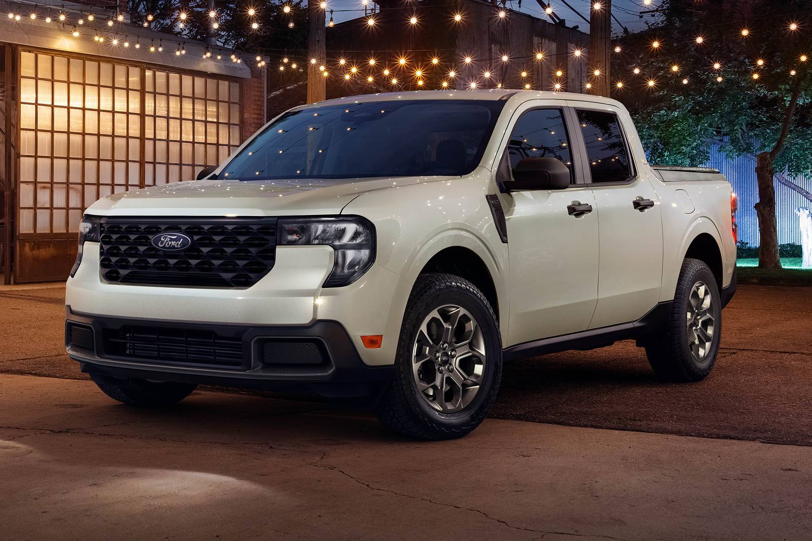 2025 Ford Maverick exterior FQ