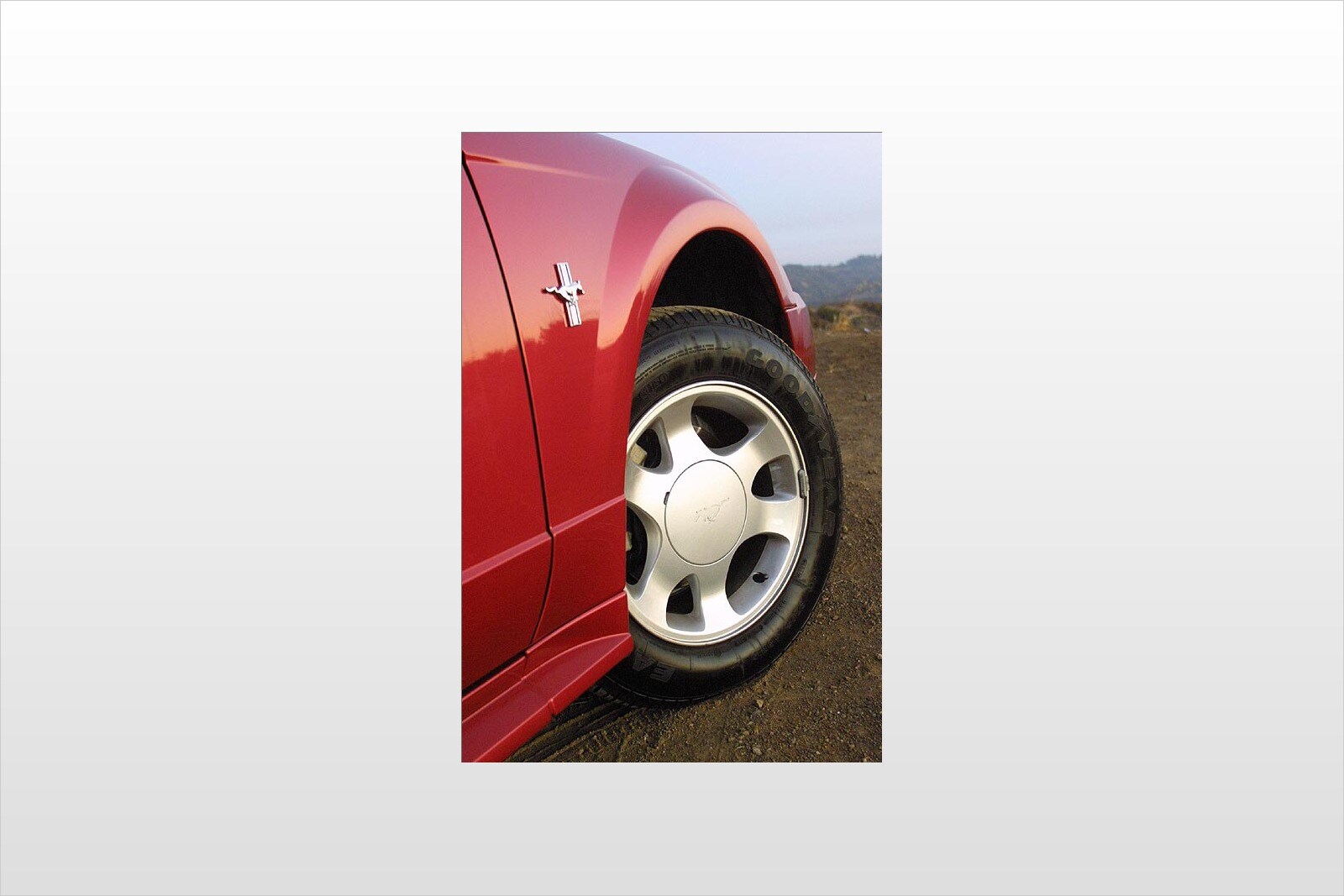 2001 Ford Mustang exterior W