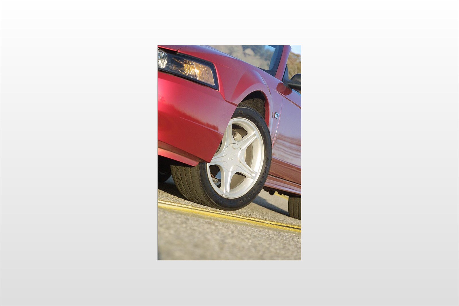 2001 Ford Mustang exterior W