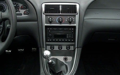2004 Ford Mustang interior CC