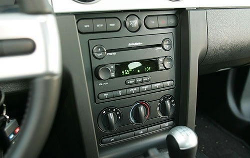 2006 Ford Mustang interior CC