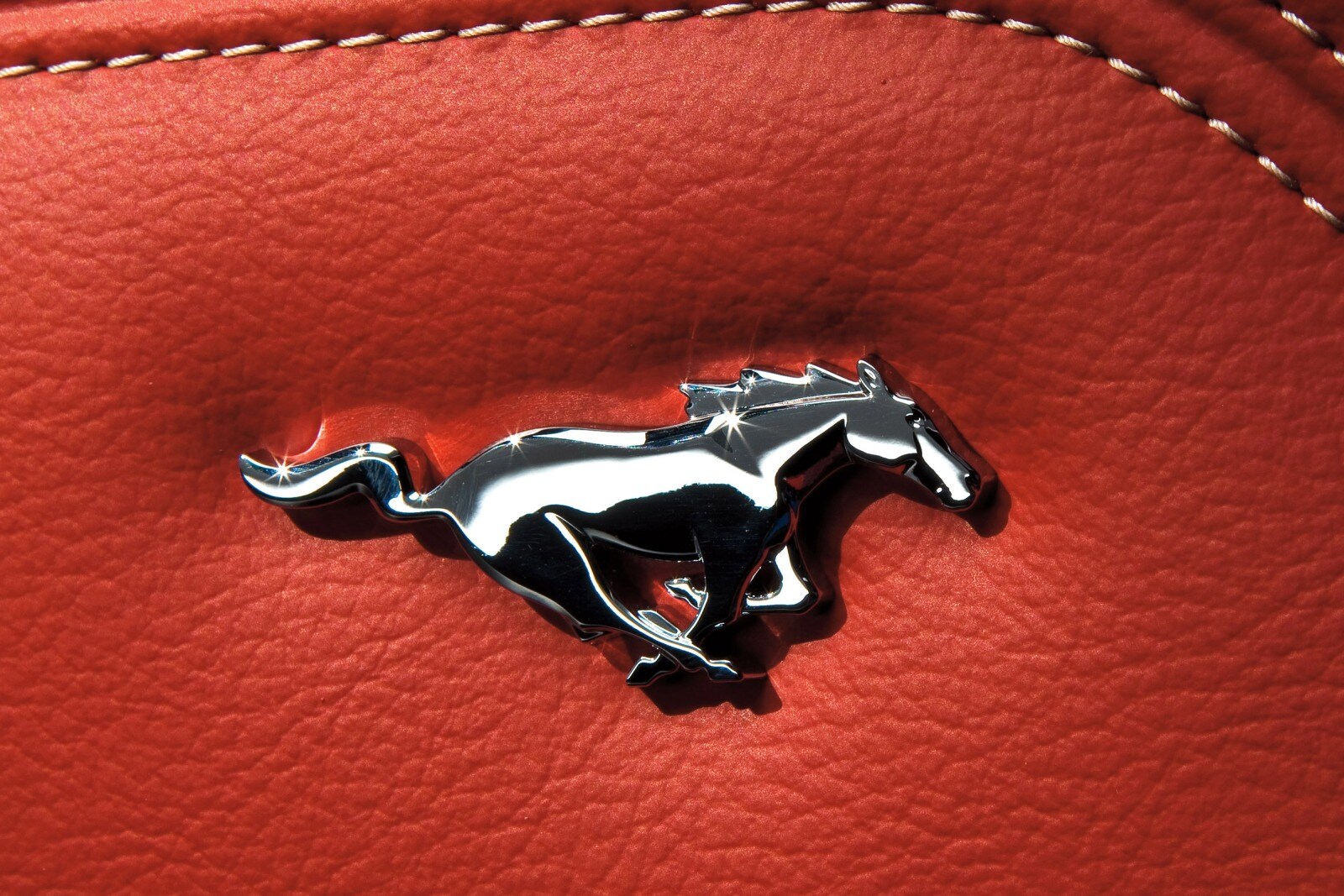 2010 Ford Mustang interior DETAIL